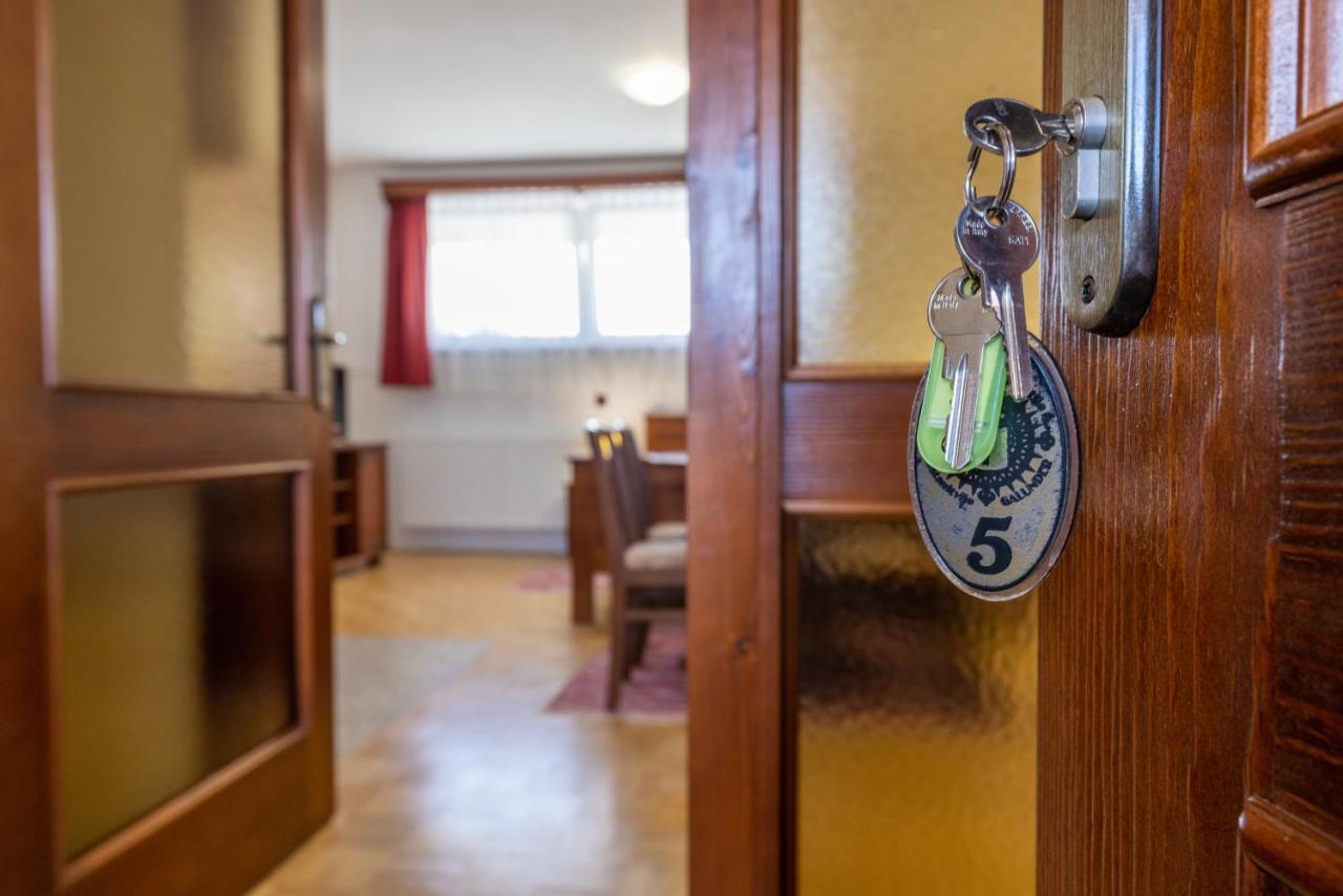 Apartments Galunder ヴェルジェイ エクステリア 写真